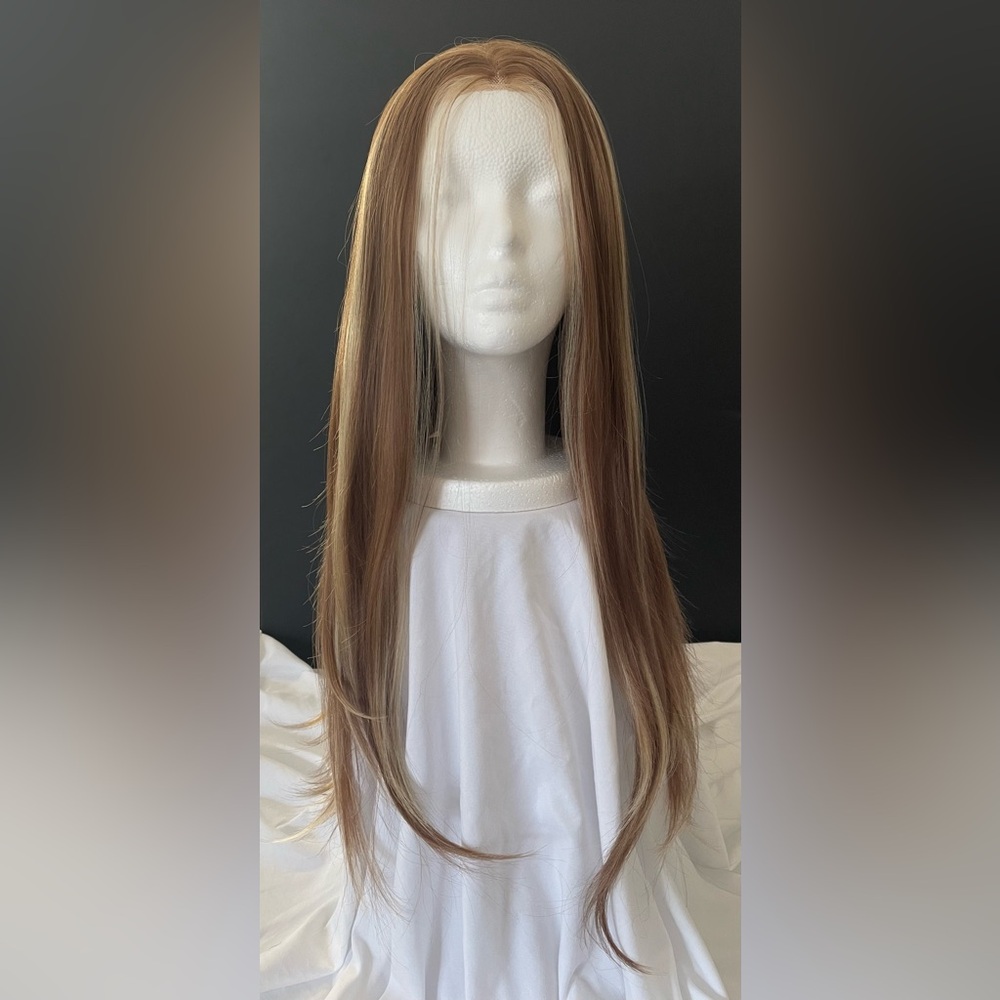 Chelsey Smith Crowns Sample 7 Wig Standard Cap